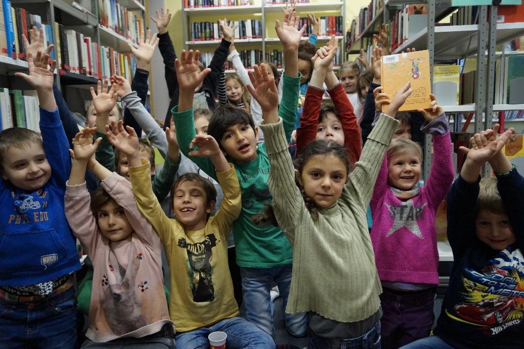 Volksschule zu Besuch in der Bücherei