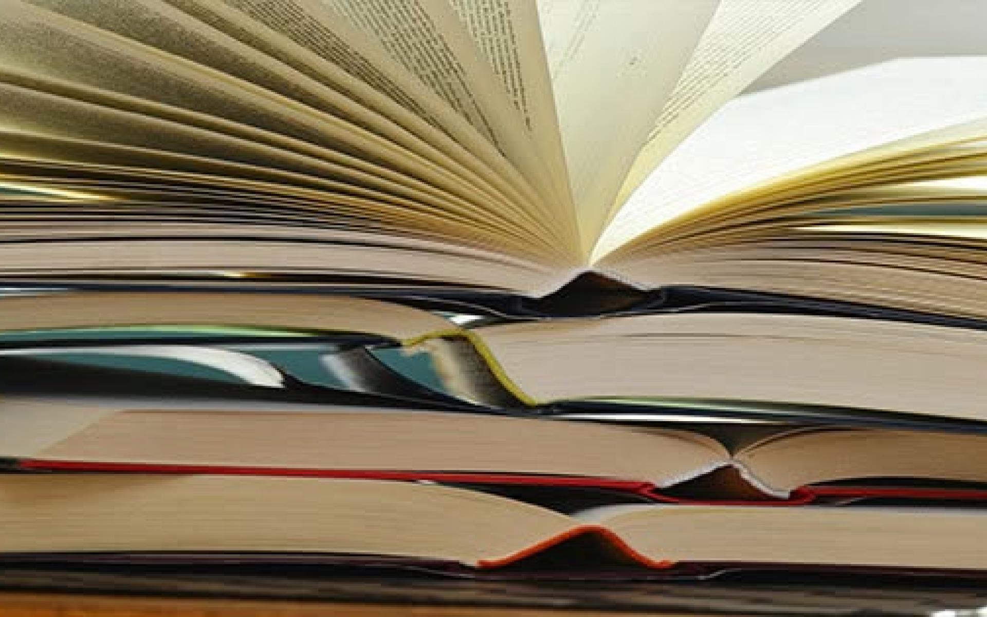 Bücherstapel